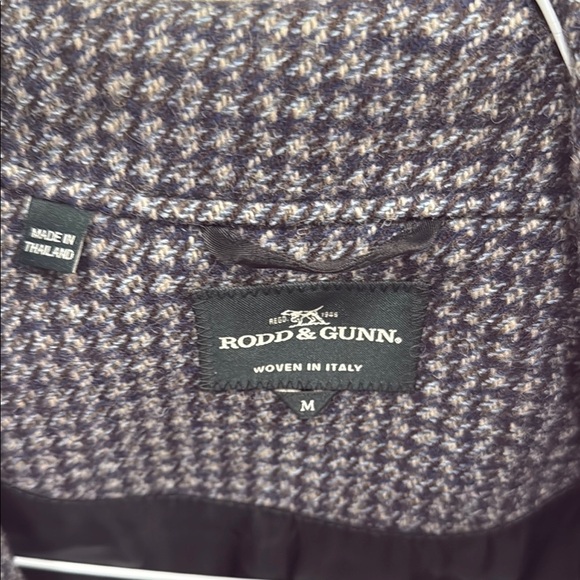 Rodd & Gunn Gray Zip Up Sweater - Picture 2 of 12